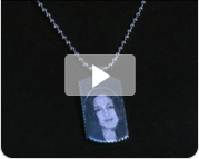 Video Foto Op Hangertje Graveren (mini Militairy Tag)